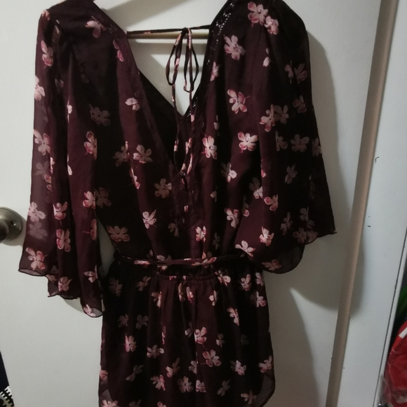 Abercrombie and Fitch Romper Medium - Picture 2 of 2